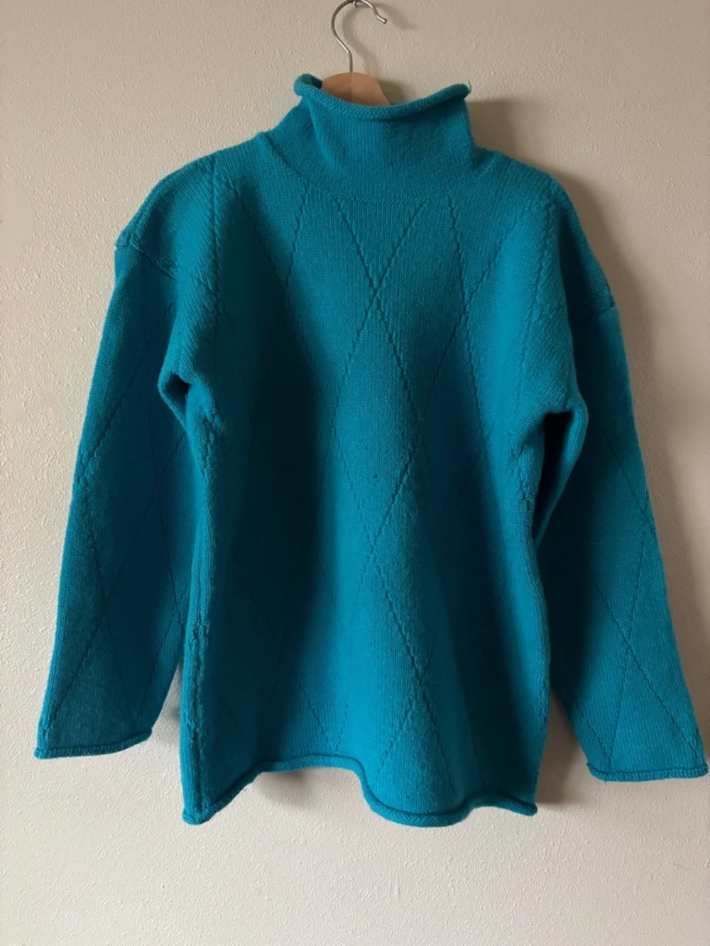 Vintage J Crew Blue Roll Neck Wool Sweater Diamond Print Size large